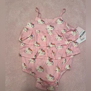 Hello Kitty Posh Peanut NWT